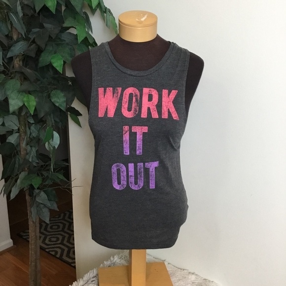 So Set 2 workout tanks size small - Picture 2 of 15